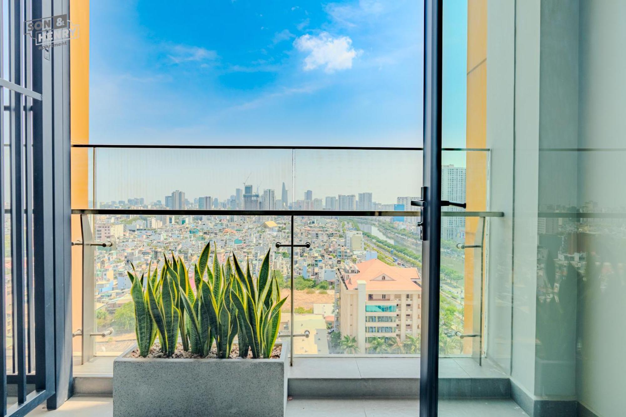 Апартаменты Son&Henry Zenity District 1 Хошимин Экстерьер фото